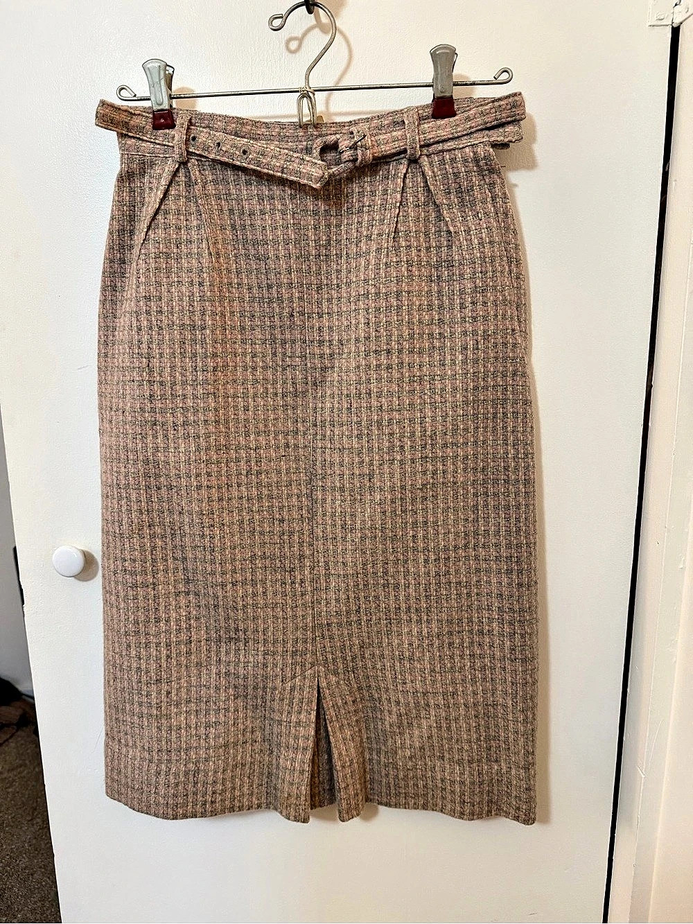 Vintage Bobbie Brooks tweed high waisted pencil Skirt in Pink & Brown Size 10